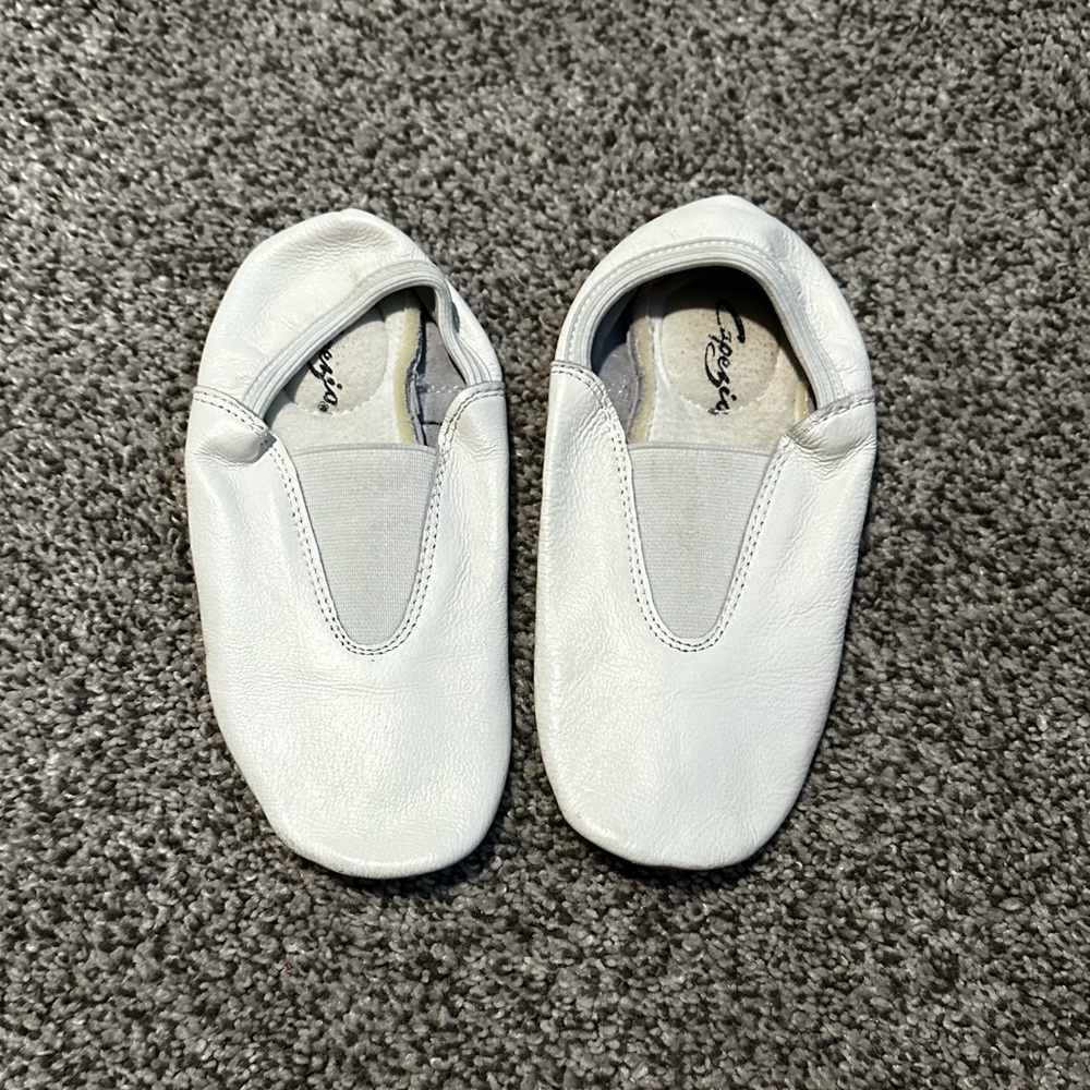 Jazz dance shoes sz 1